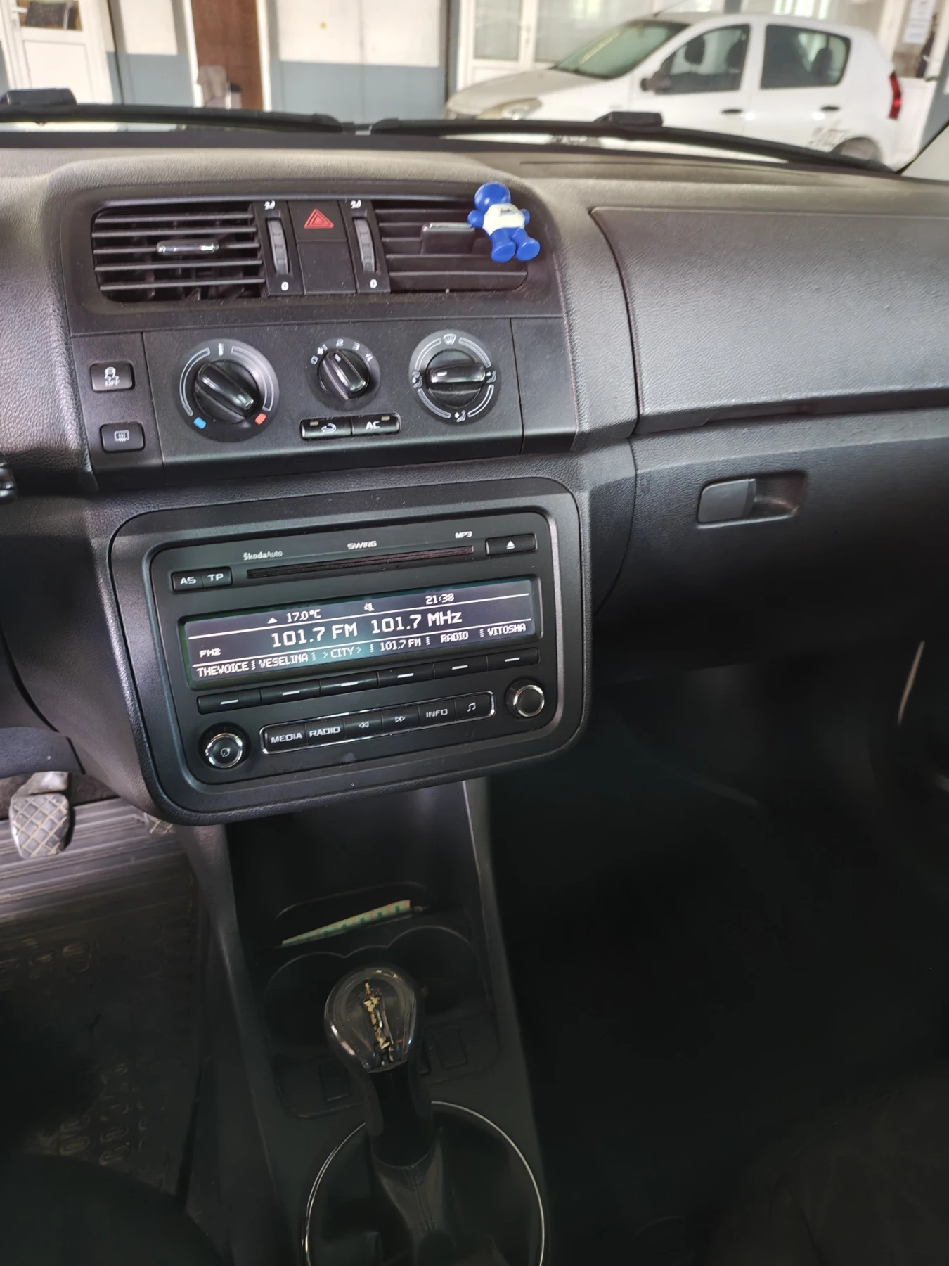 Skoda Fabia, снимка 8 - Автомобили и джипове - 54745956