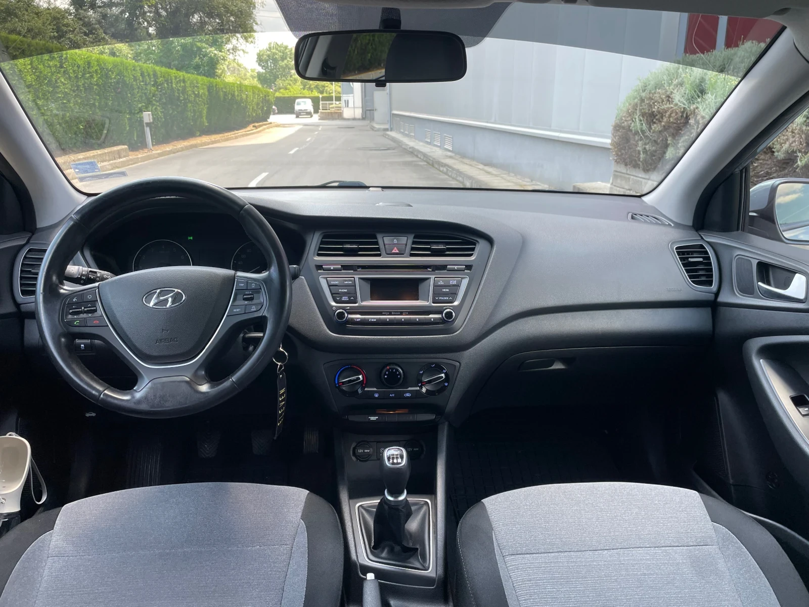 Hyundai I20, снимка 5 - Автомобили и джипове - 54790587