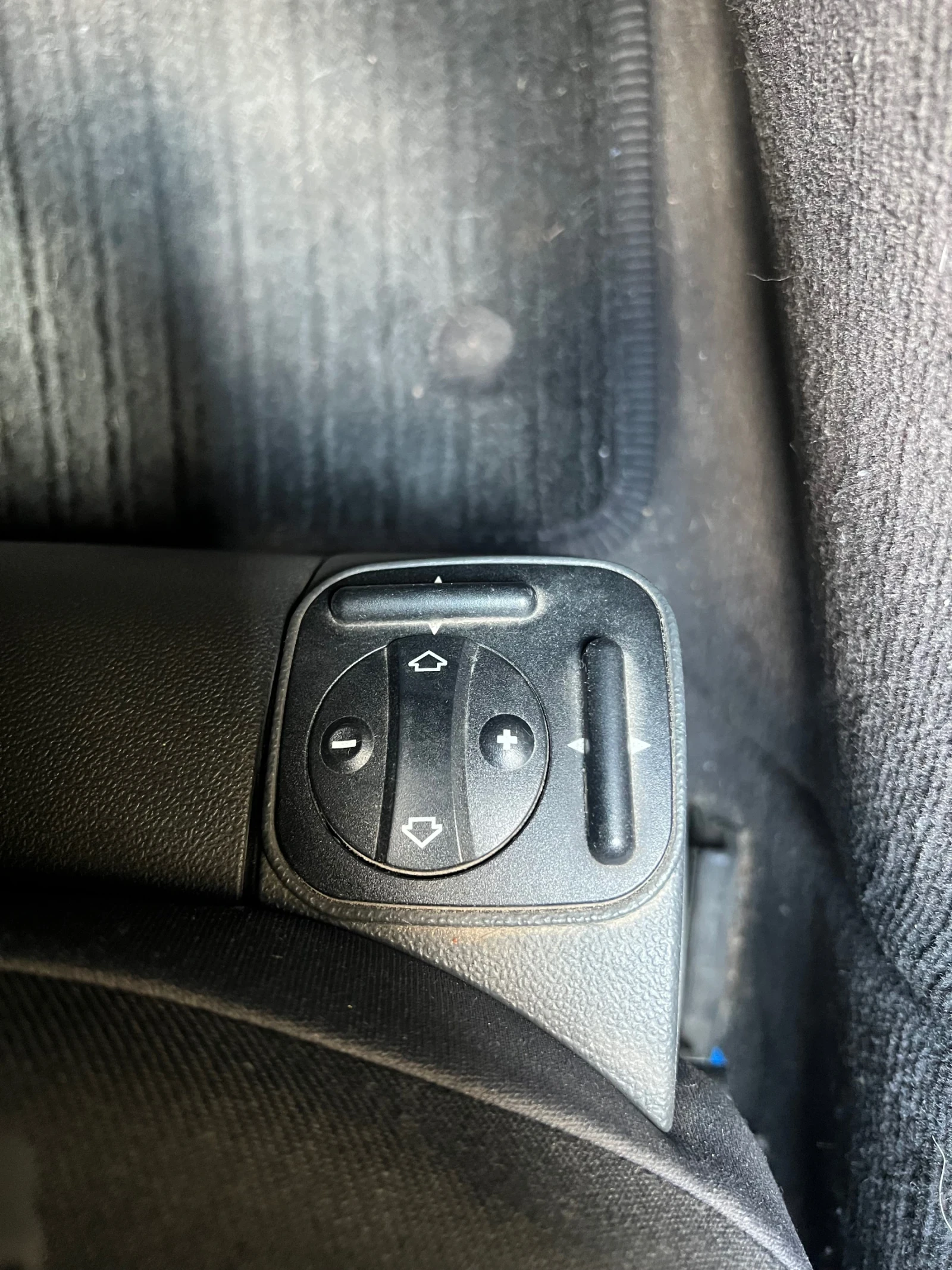 Mercedes-Benz E 320 | Mobile.bg � ����������� 12