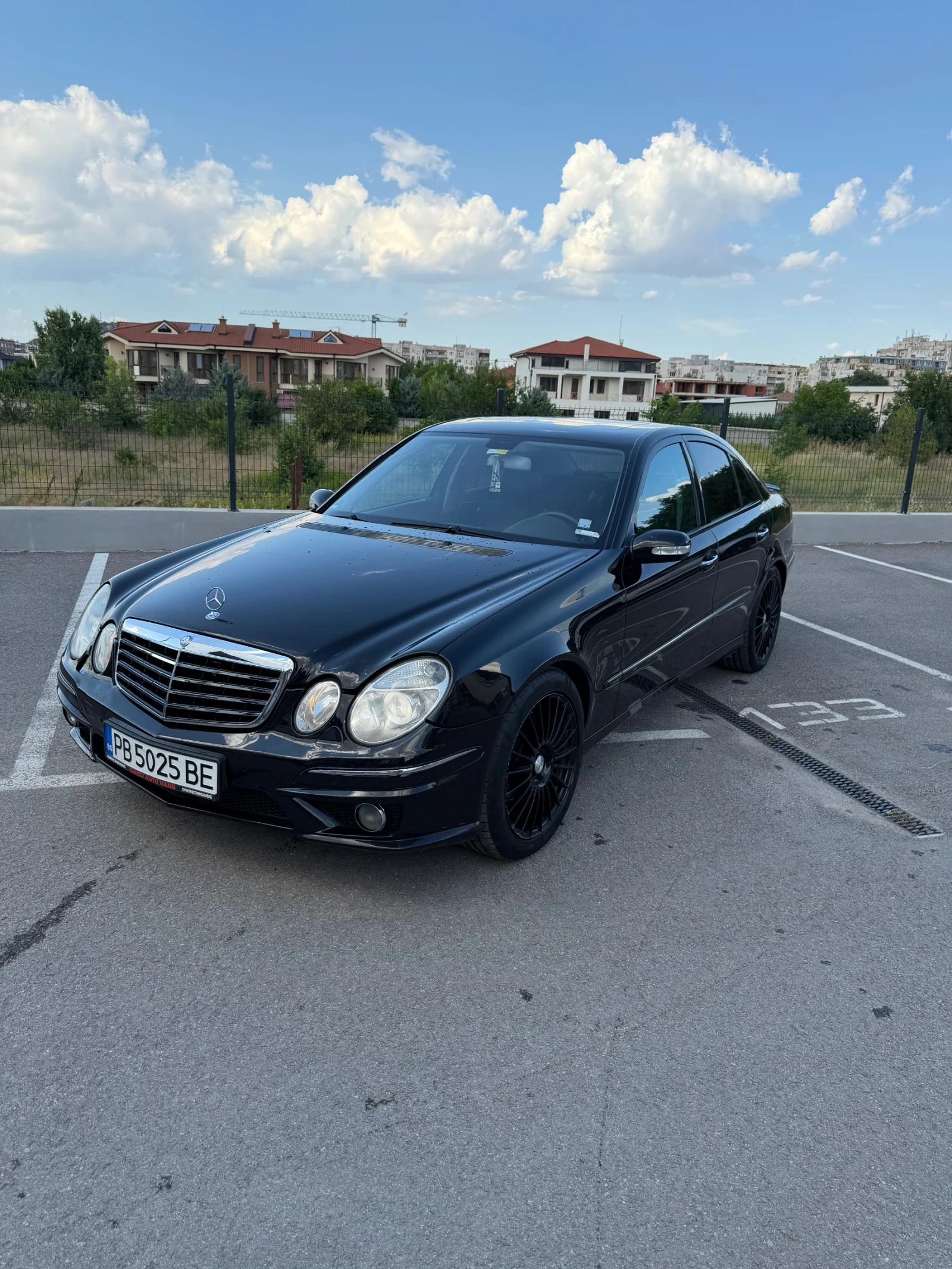 Mercedes-Benz E 320