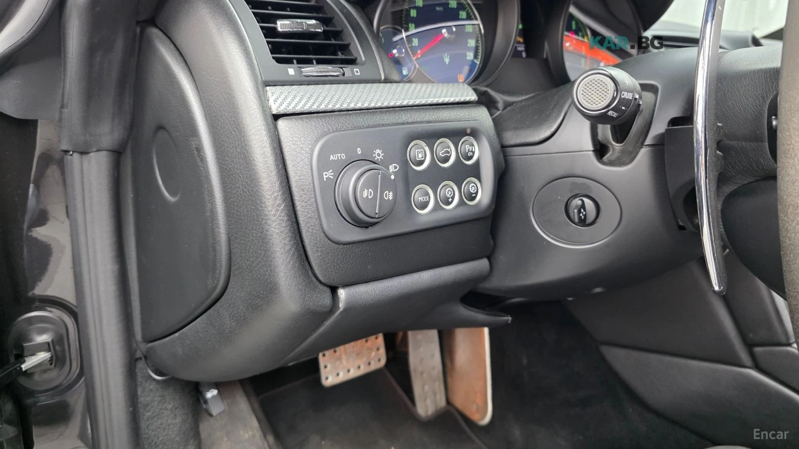 Maserati GranTurismo S* 4.7* АЛКАНТАРА* ПОДГРЕВ* КАМЕРА* , снимка 17 - Автомобили и джипове - 55310942
