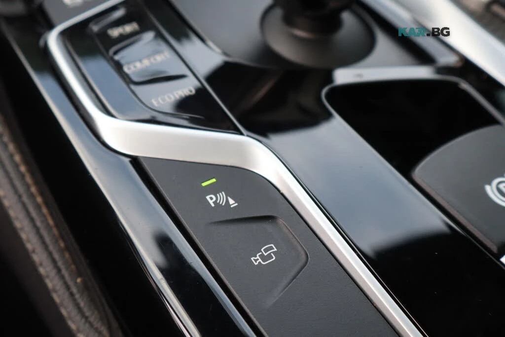 BMW 540 M Pack * HUD * 360 * АвтоКредит * (ЦЕНА ДО БГ), снимка 16 - Автомобили и джипове - 55948268