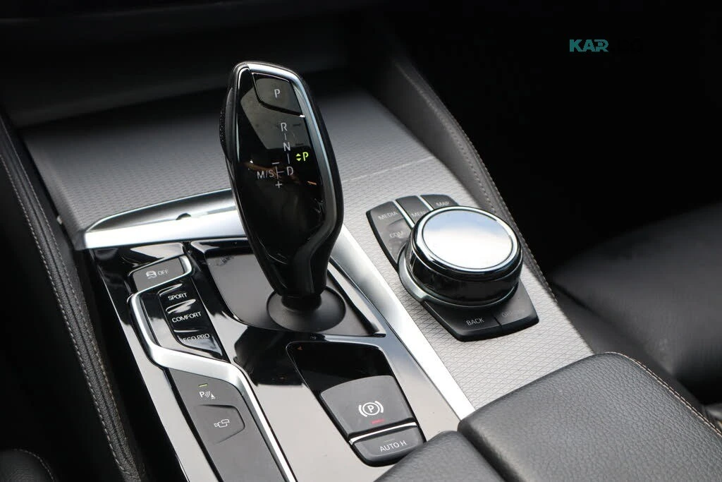 BMW 540 M Pack * HUD * 360 * АвтоКредит * (ЦЕНА ДО БГ), снимка 15 - Автомобили и джипове - 55948268