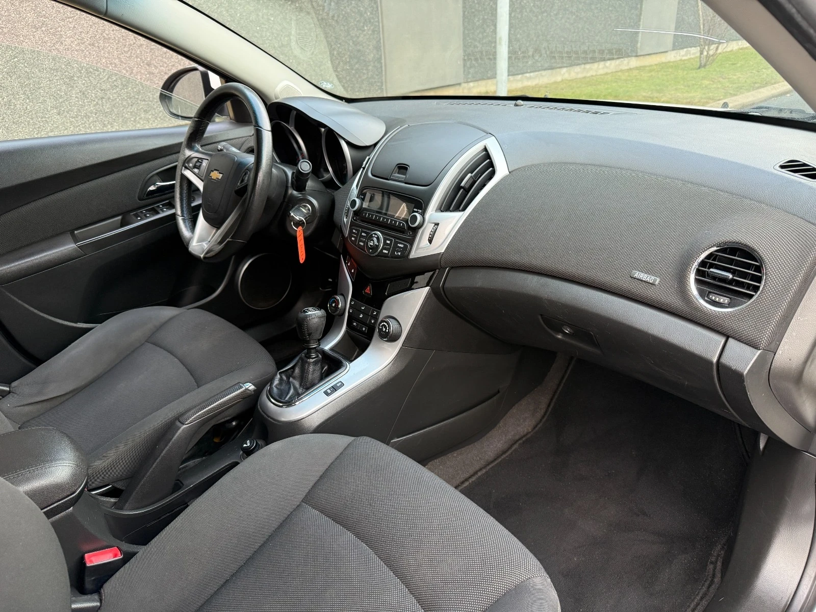 Chevrolet Cruze, снимка 11 - Автомобили и джипове - 56558663