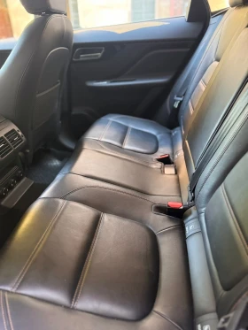 Jaguar F-PACE, снимка 4