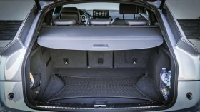 Audi Q5  Sportback 40 TDI quattro S line Matrix, снимка 13