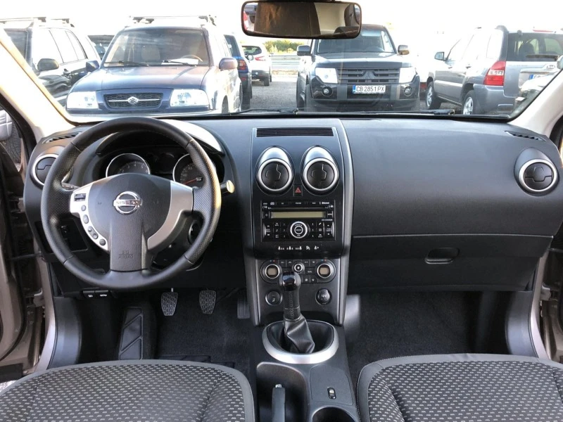 Nissan Qashqai, снимка 9 - Автомобили и джипове - 46487498