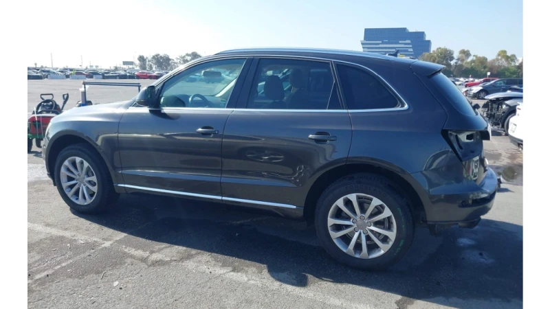 Audi Q5 2.0T PREMIUM, снимка 5 - Автомобили и джипове - 47703309