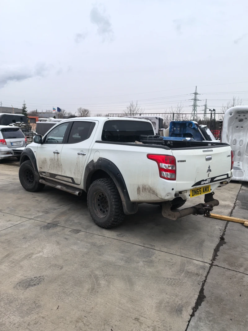 Mitsubishi L200, снимка 1 - Автомобили и джипове - 49339663