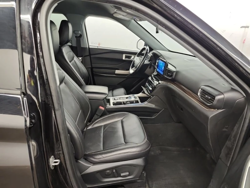 Ford Explorer 2022 Limited * CARFAX * БЕЗ ПЪРВОНАЧАЛНА ВНОСКА, снимка 11 - Автомобили и джипове - 52941652