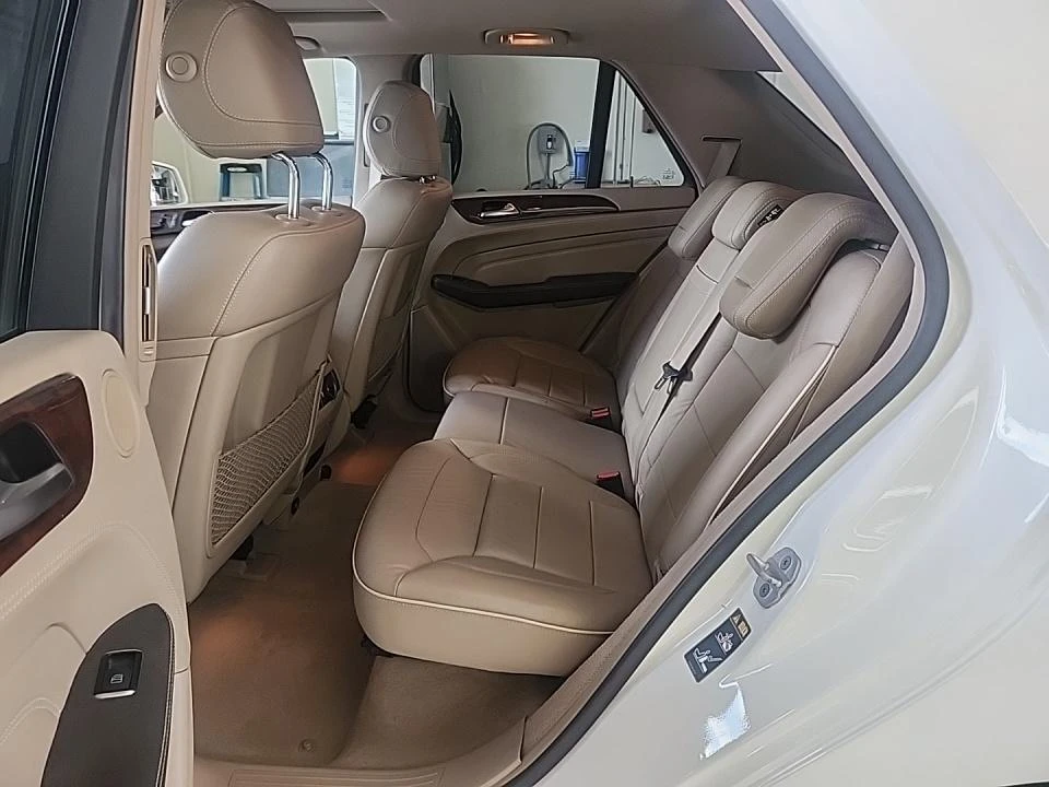 Mercedes-Benz ML 500 AMG* PACK* HARMON* KARDON* ПОДГРЕВ* ОБДУХВАНЕ* МАС - изображение 10