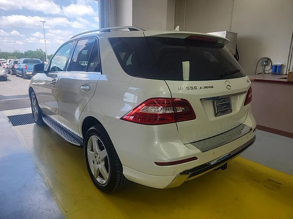 Mercedes-Benz ML 500 AMG* PACK* HARMON* KARDON* ПОДГРЕВ* ОБДУХВАНЕ* МАС - изображение 2