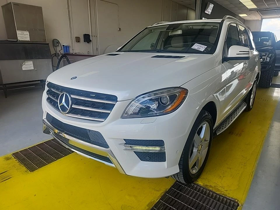 Mercedes-Benz ML 500 AMG* PACK* HARMON* KARDON* ПОДГРЕВ* ОБДУХВАНЕ* МАС - изображение 3