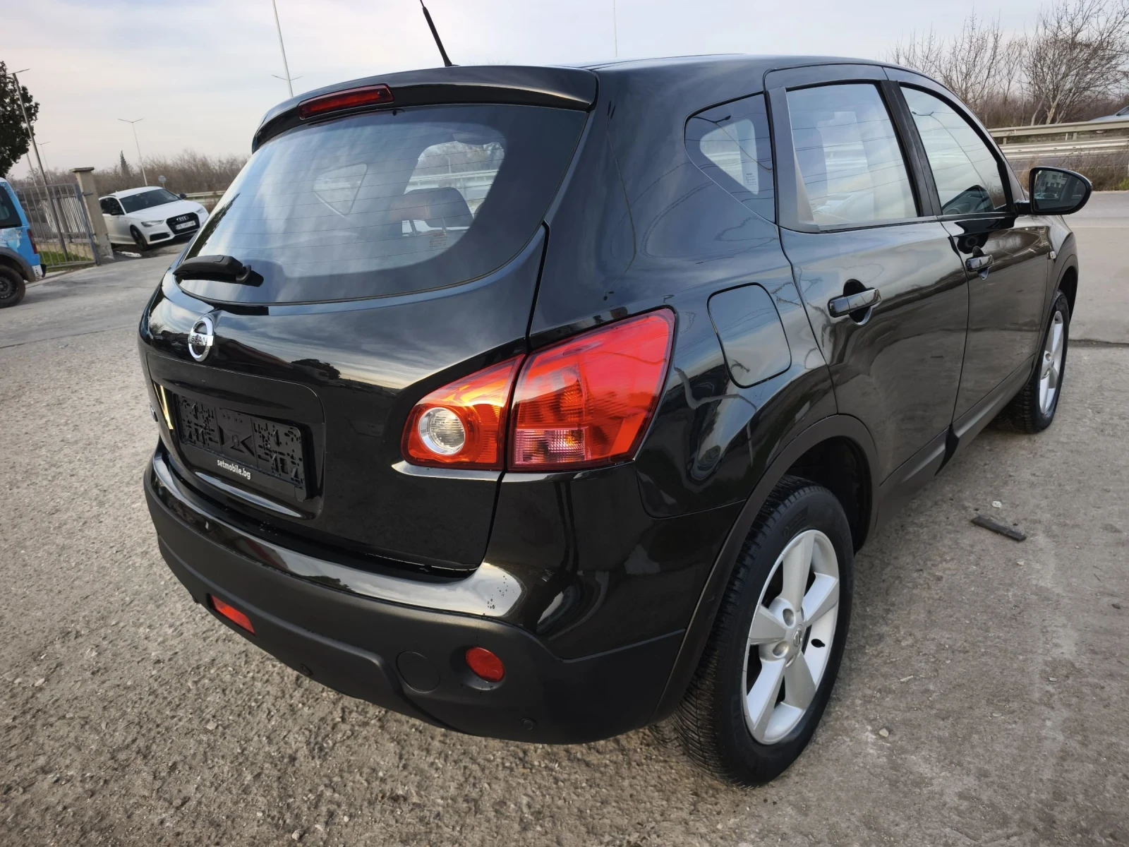 Nissan Qashqai 2.0i 4x4 ITALIA FULL SERVICE NEW !!! | Mobile.bg � ����������� 4