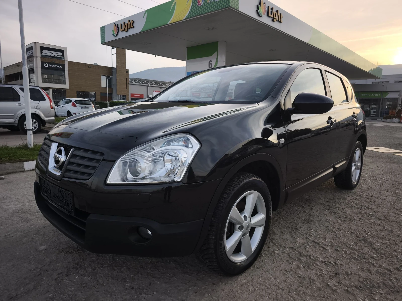 Nissan Qashqai 2.0i 4x4 ITALIA FULL SERVICE NEW !!! | Mobile.bg � ����������� 1
