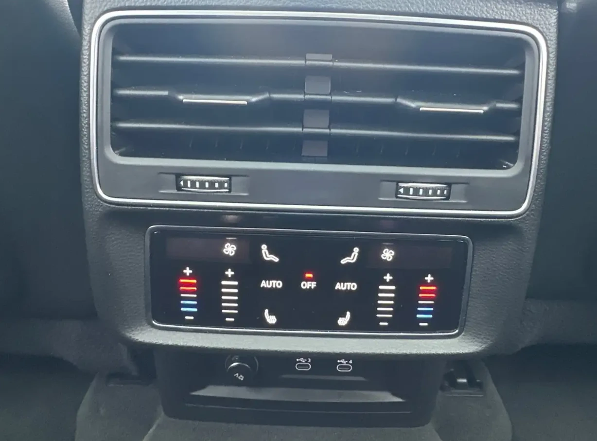 Audi Q7 2021 Audi Q7 Progressiv S LINE, снимка 10 - Автомобили и джипове - 53810929