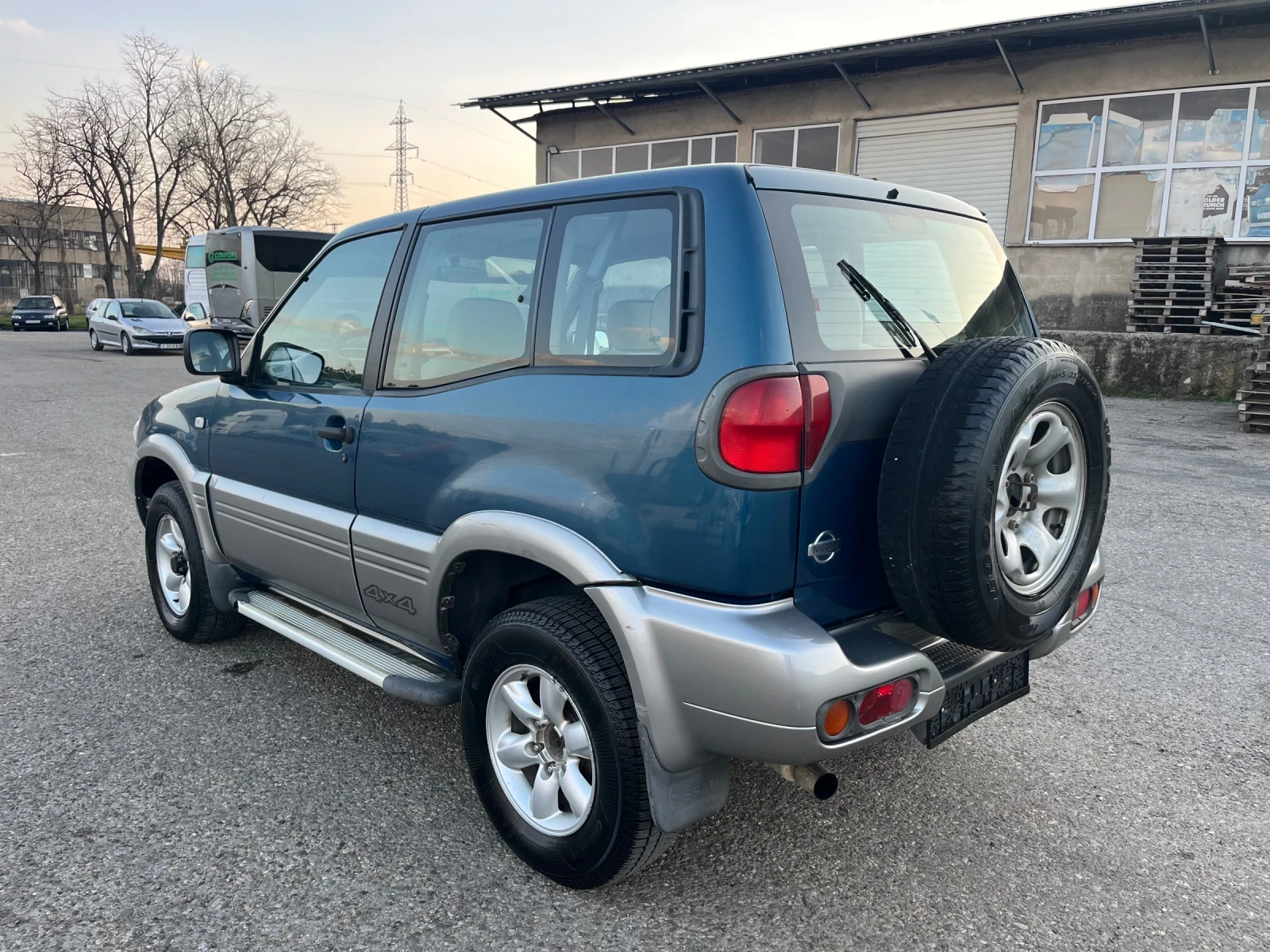 Nissan Terrano 2.7, 4х4, климатик, бързи/бавни, снимка 8 - Автомобили и джипове - 53863857