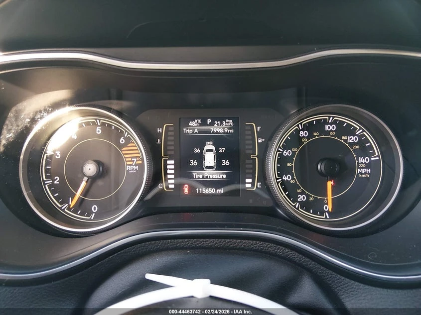 Jeep Cherokee 2.4l Latitude Plus 4X4, снимка 7 - Автомобили и джипове - 53902055