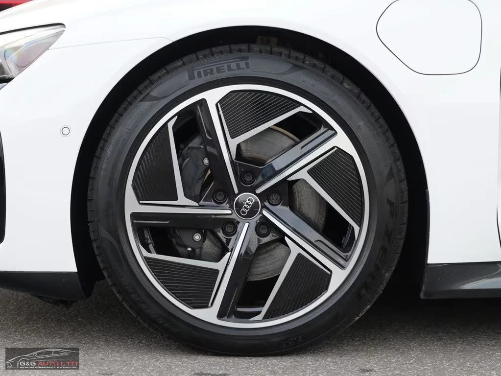 Audi Q2 QUATTRO/476HP/MATRIX/PANO/360/ACC/MEMO/233z, снимка 2 - Автомобили и джипове - 54040255