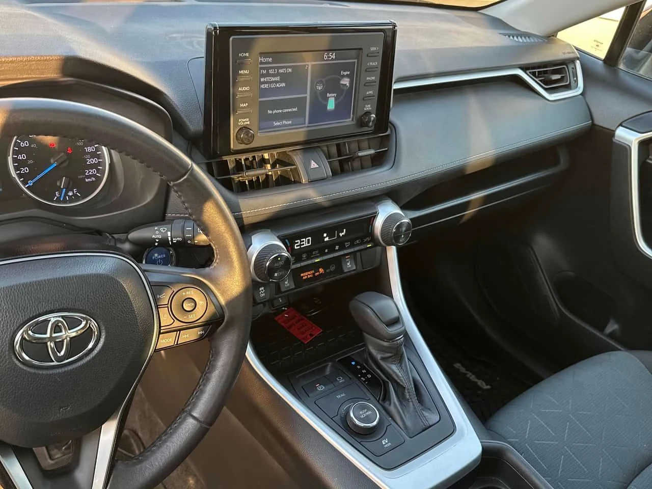 Toyota Rav4 * Hybrid XLE * CARFAX * ШИБИДАХ * ПОДГРЕВИ * , снимка 11 - Автомобили и джипове - 54243182