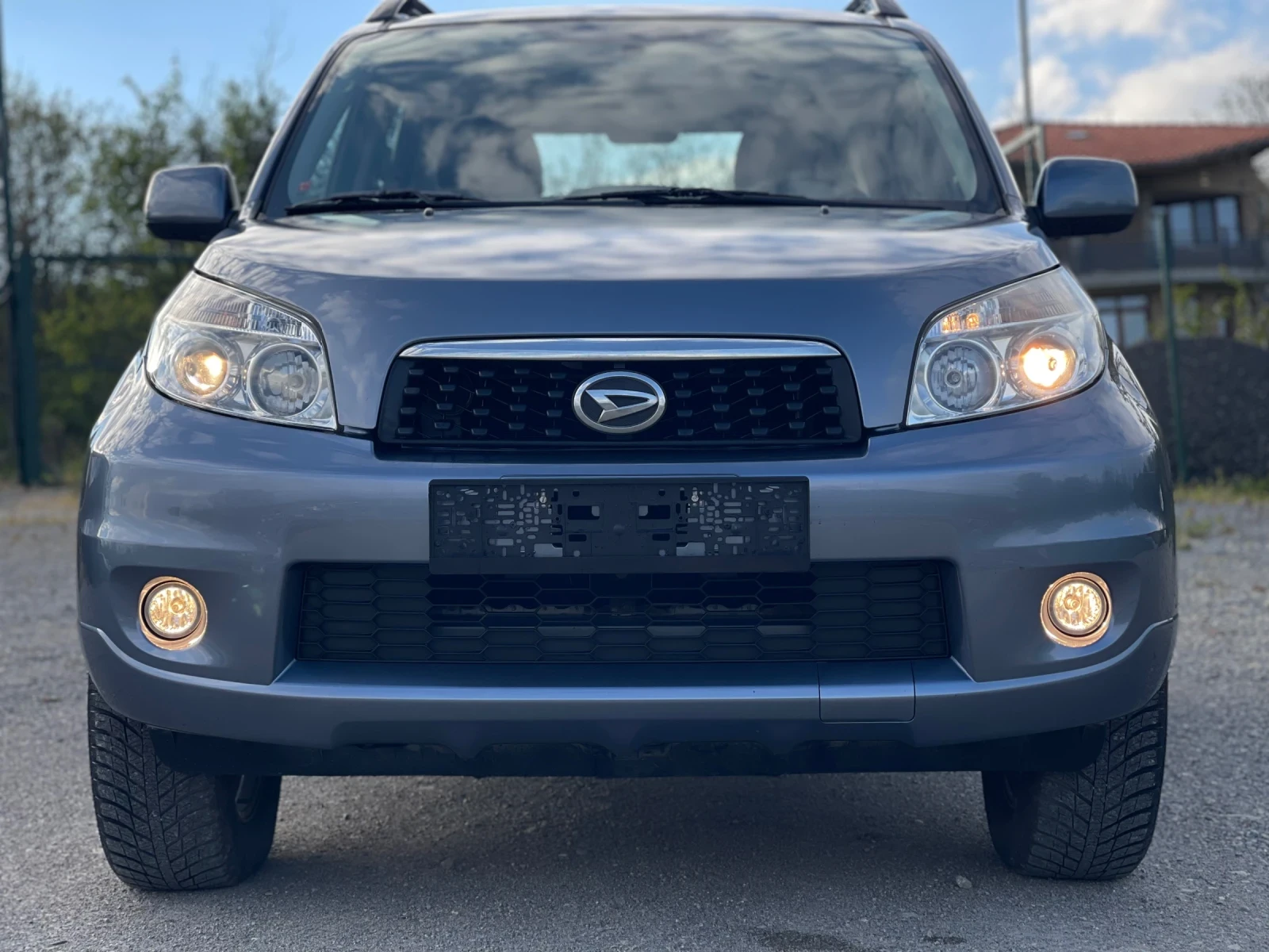 Daihatsu Terios 1.5i ГАЗ 4х4 FACELIFT УНИКАТ, снимка 2 - Автомобили и джипове - 54290439