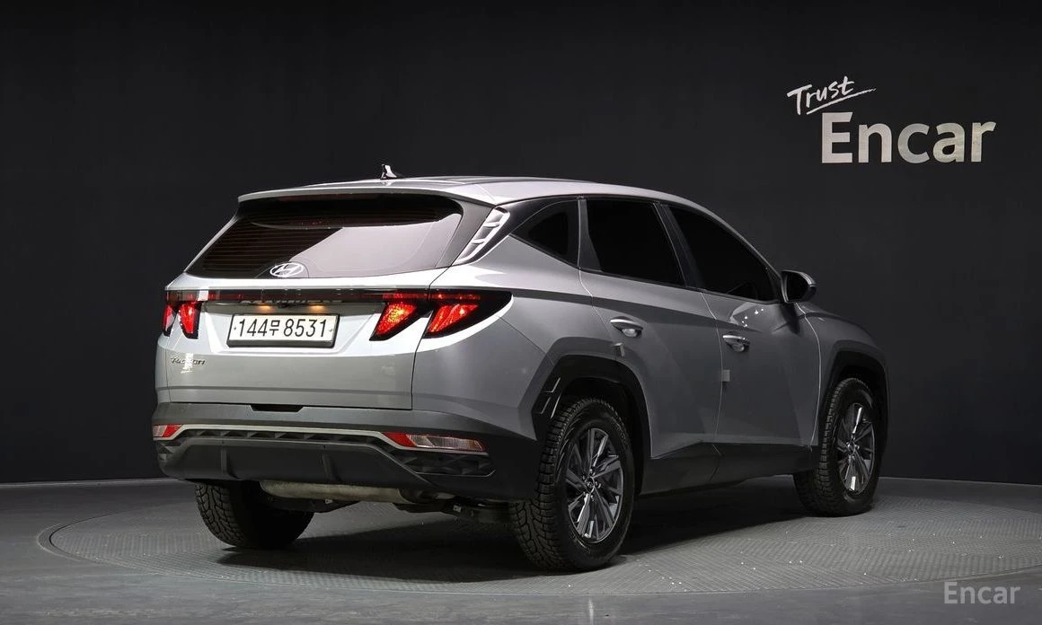 Hyundai Tucson, снимка 2 - Автомобили и джипове - 54700214