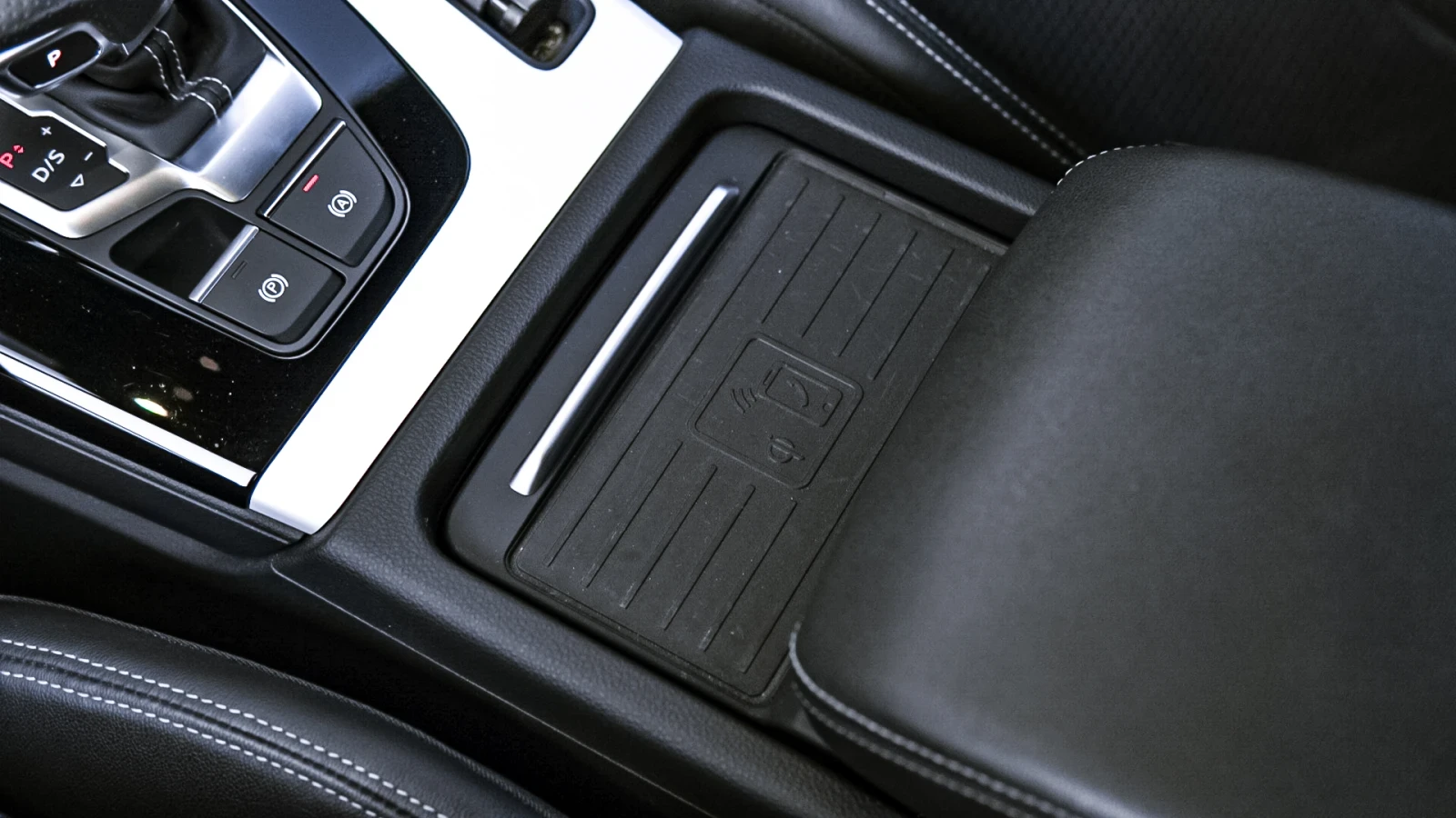 Audi Q5  Sportback 40 TDI quattro S line Matrix, снимка 17 - Автомобили и джипове - 55499742