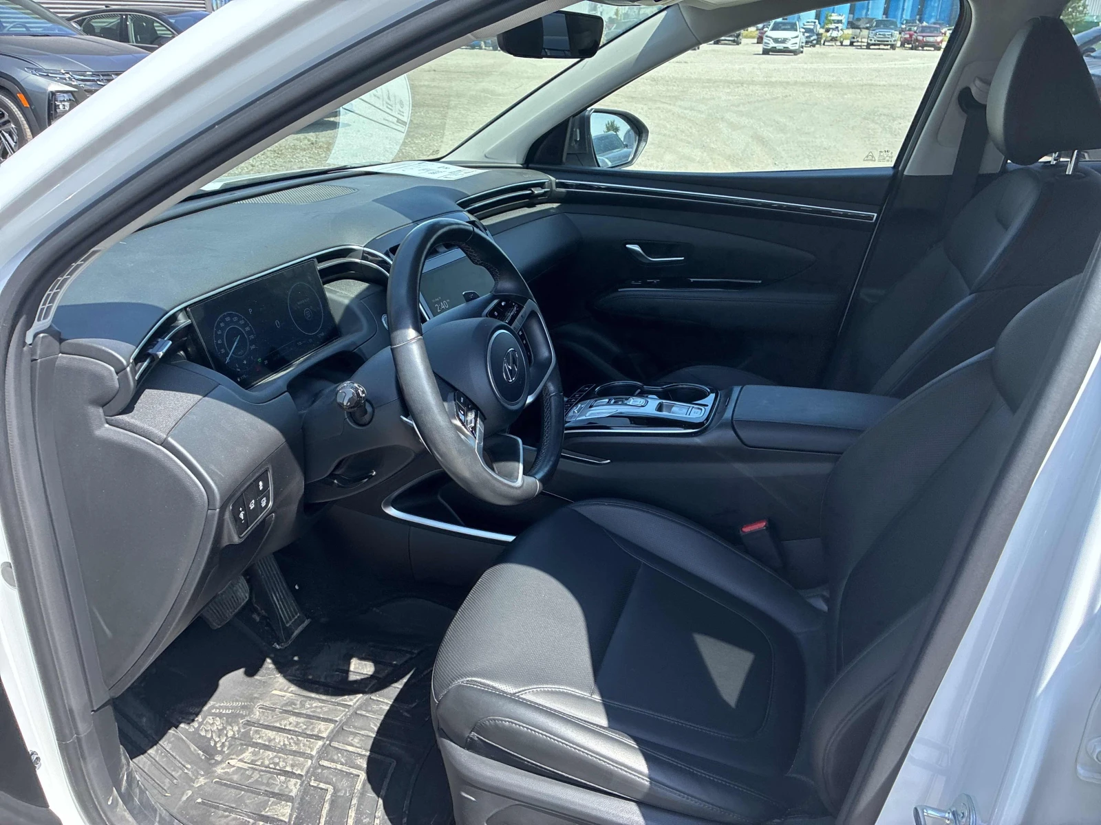 Hyundai Tucson, снимка 5 - Автомобили и джипове - 55690235