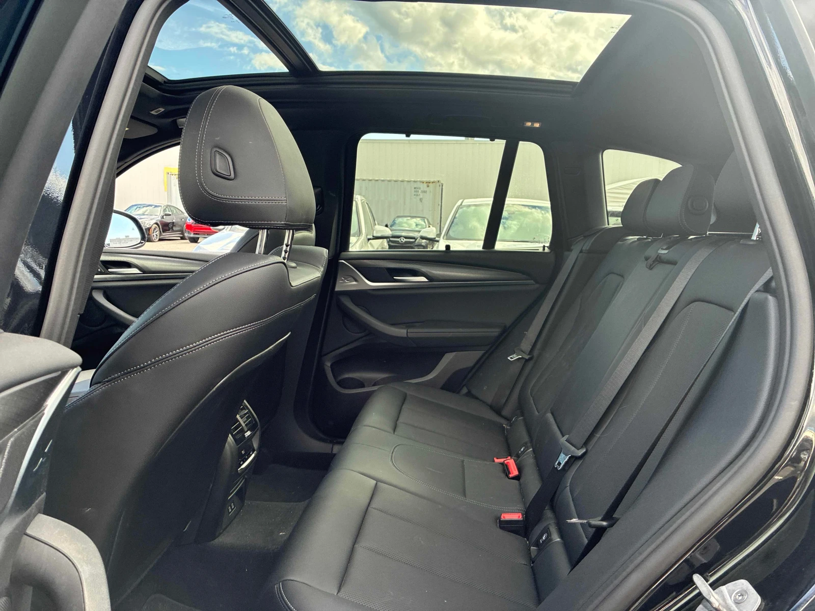 BMW X3 * xDrive30i * АВТОКРЕДИТ БЕЗ ПЪРВОНАЧАЛНА ВНОСКА* , снимка 13 - Автомобили и джипове - 55873556