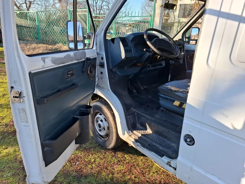 Renault Trafic 1.9D, снимка 6 - Бусове и автобуси - 48476964