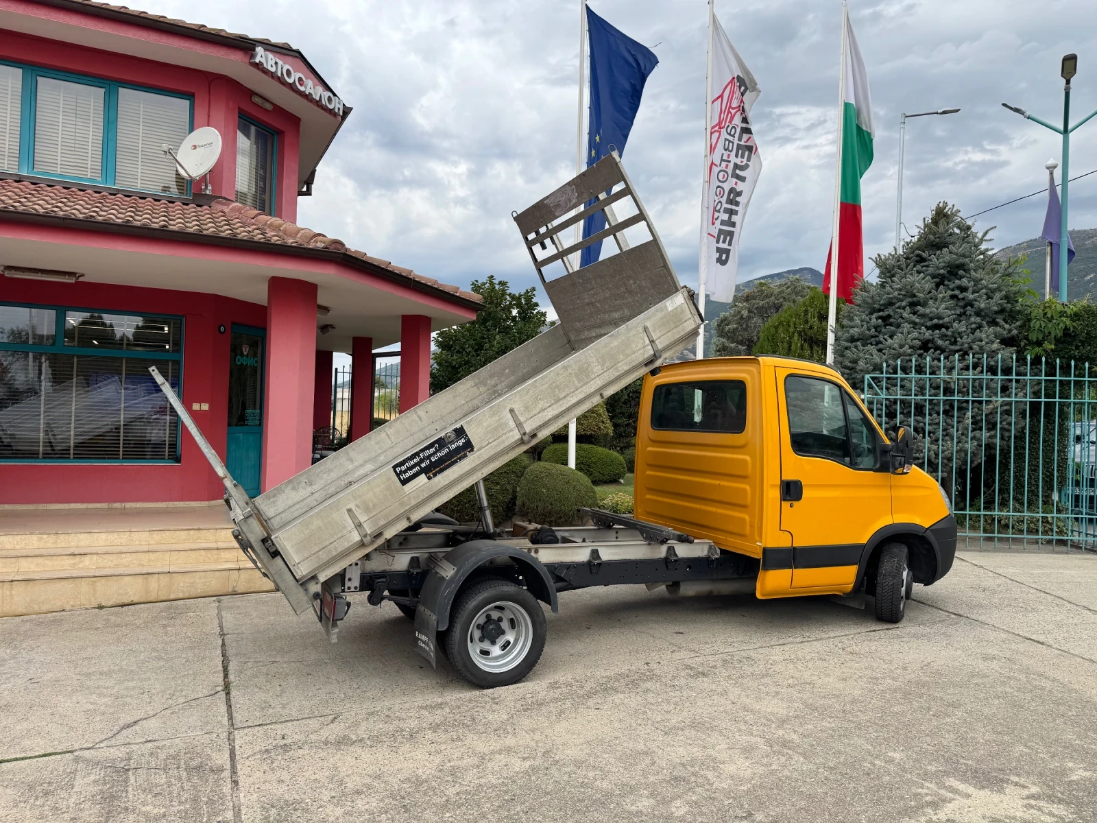 Iveco Daily 3.0HPI* 35C15* Тристранен самосвал - изображение 8