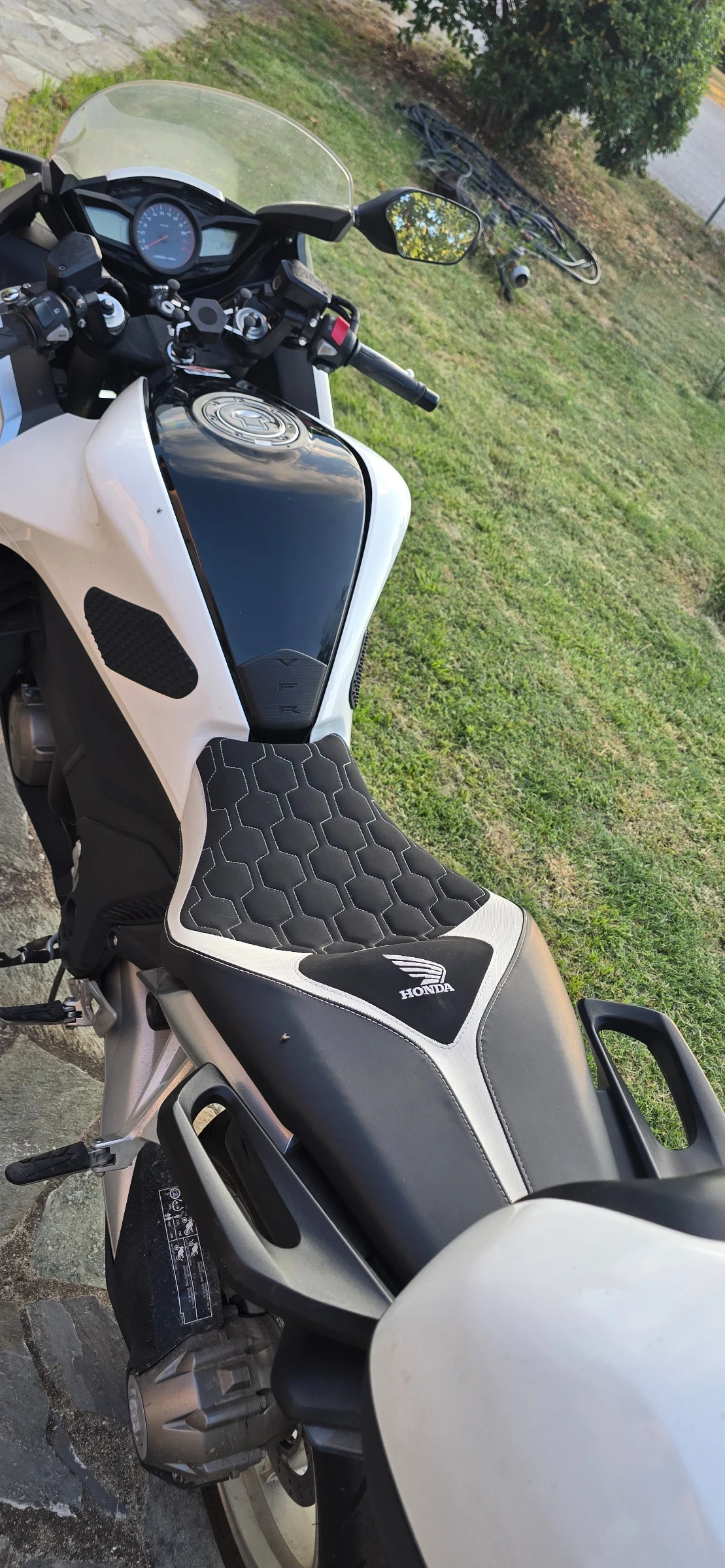 Honda Vfr 1200F, снимка 4 - Мотоциклети и мототехника - 54877341