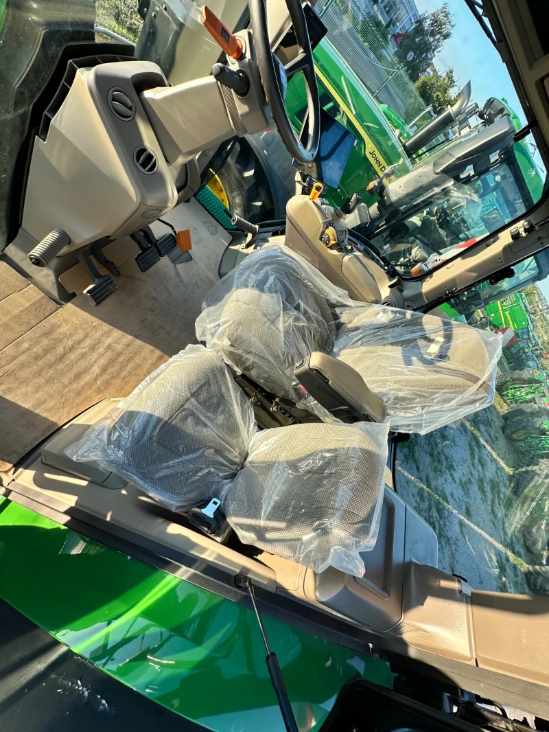 Трактор John Deere 8R310 e23 , снимка 14 - Селскостопанска техника - 52506618