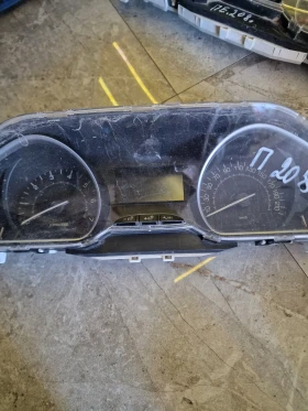 981384878001 километраж за PEUGEOT 2008 1.2 GPL , снимка 1