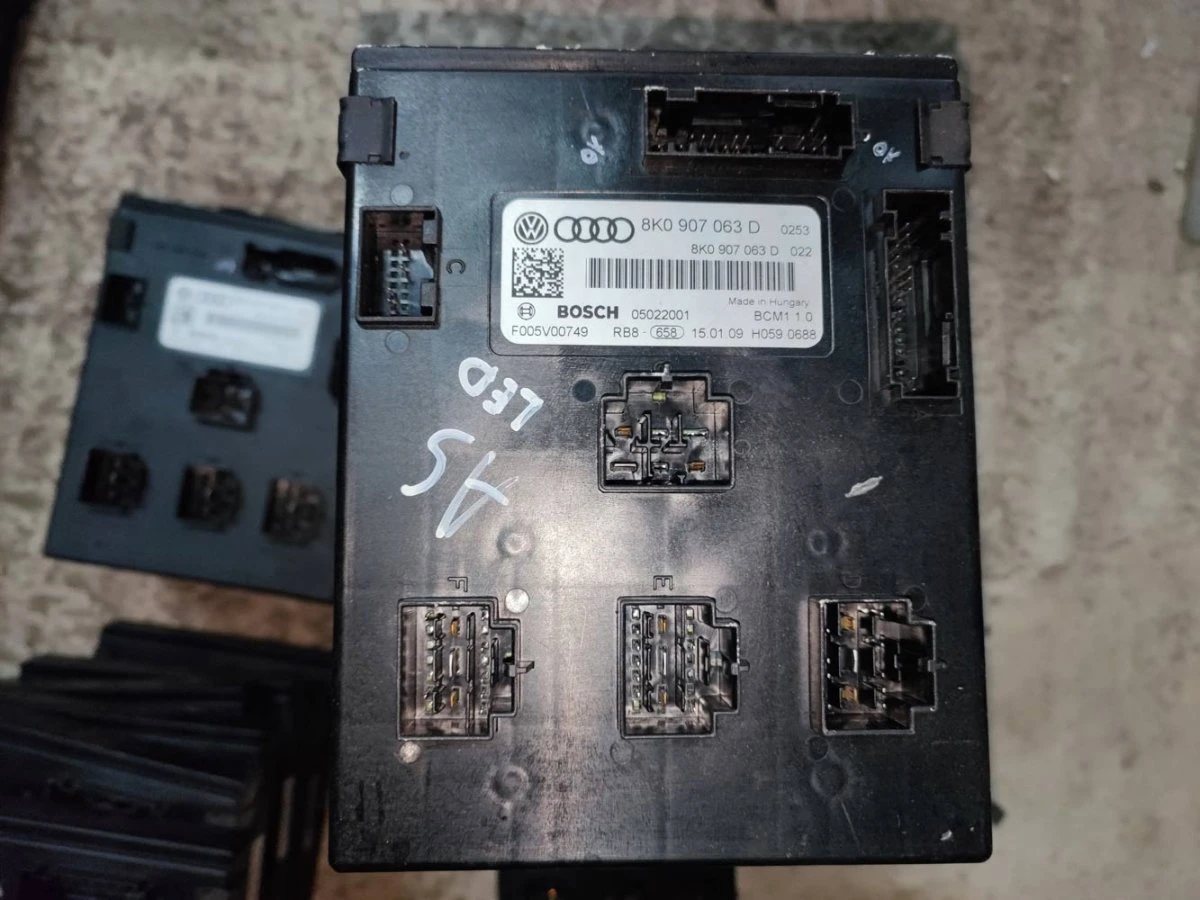 Комфорт модул купе Audi A4 A5 Q5 8K0907063D