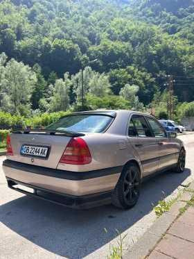 Mercedes-Benz 200, снимка 10