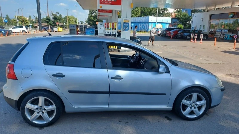 VW Golf 1.9 105, снимка 6 - Автомобили и джипове - 47276803