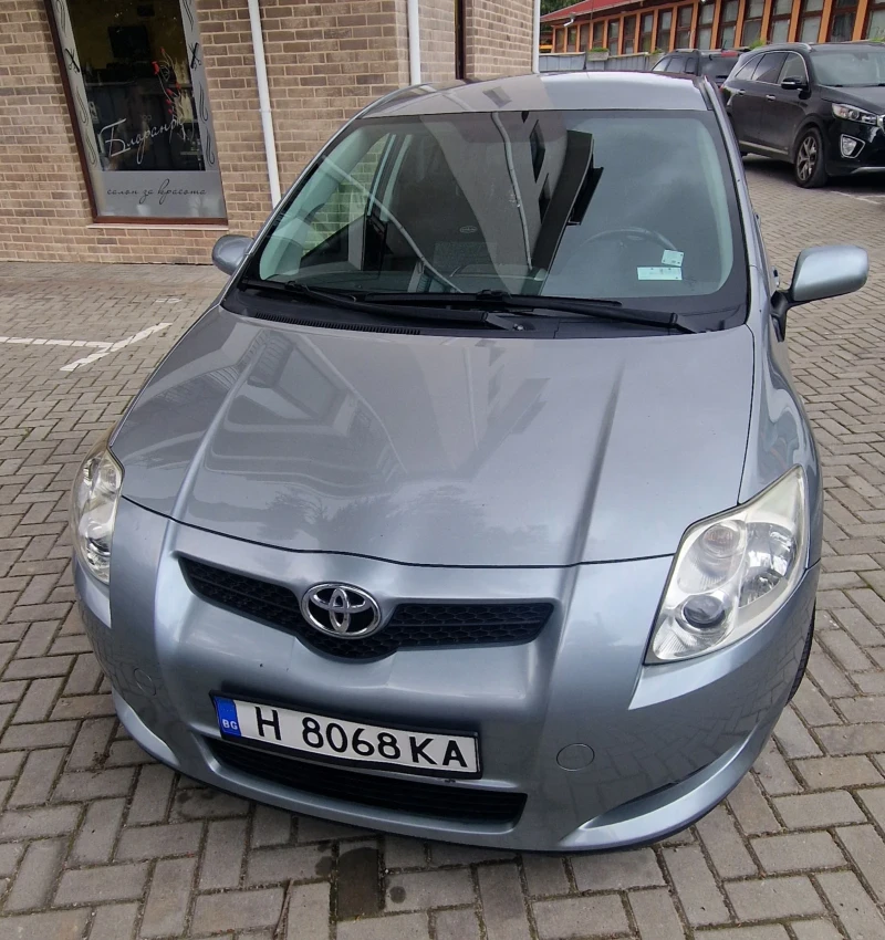 Toyota Auris 1.4 D4D, снимка 2 - Автомобили и джипове - 47397596