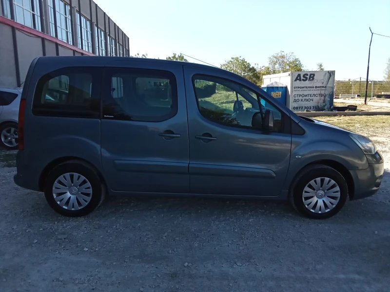 Citroen Berlingo 1.6HDI-92kc., снимка 5 - Автомобили и джипове - 47440006