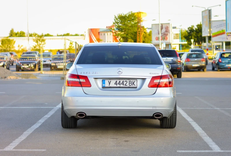 Mercedes-Benz E 350 4 MATIC 231 к.с , снимка 5 - Автомобили и джипове - 47442008