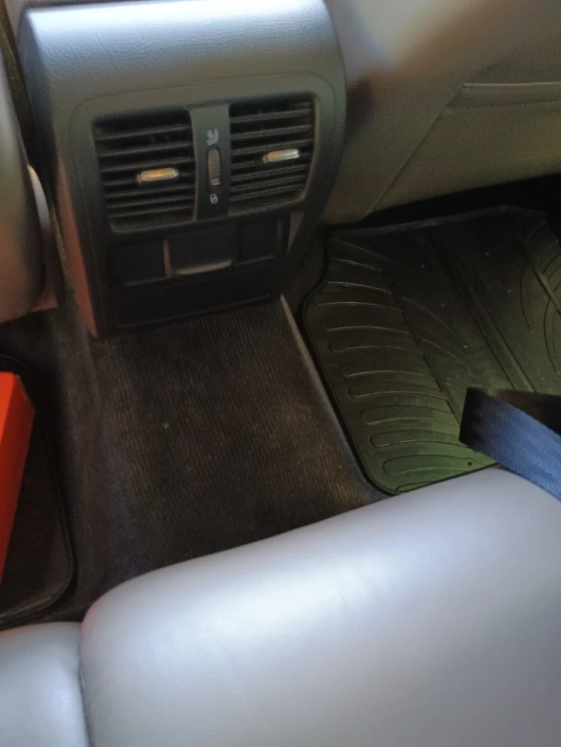 VW Passat, снимка 17 - Автомобили и джипове - 52657753