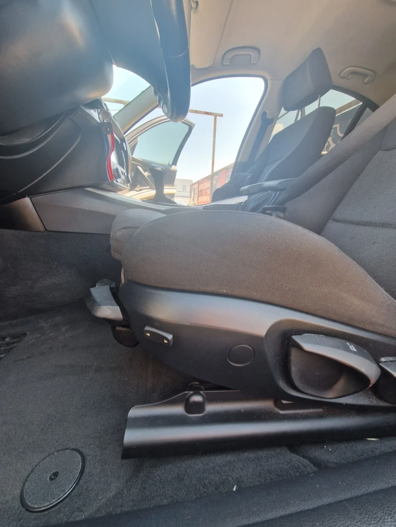 BMW 320, снимка 13 - Автомобили и джипове - 52502657