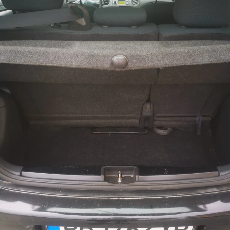 Toyota Yaris, снимка 14 - Автомобили и джипове - 51390316