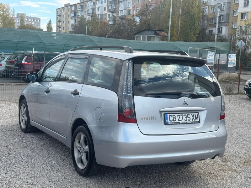 Mitsubishi Grandis 2.4i 6+ 1МЕСТА / АВТОМАТИК, снимка 5 - Автомобили и джипове - 52409558