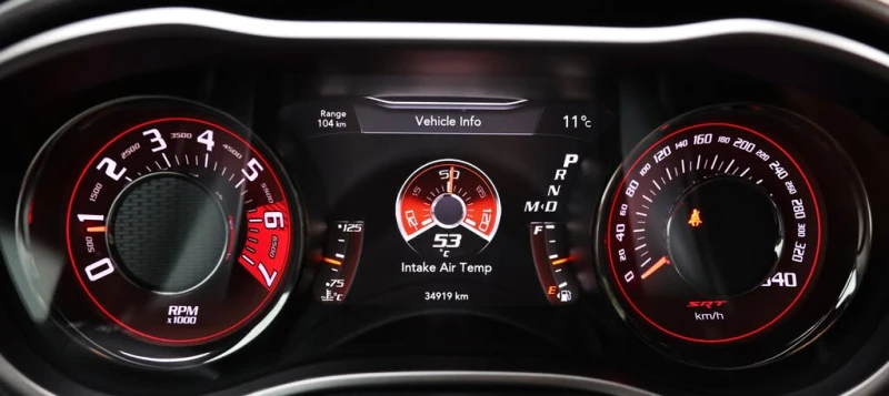 Dodge Challenger SRT* Hellcat* RWD* АвтоКредит* (ЦЕНА ДО БГ), снимка 13 - Автомобили и джипове - 52552343