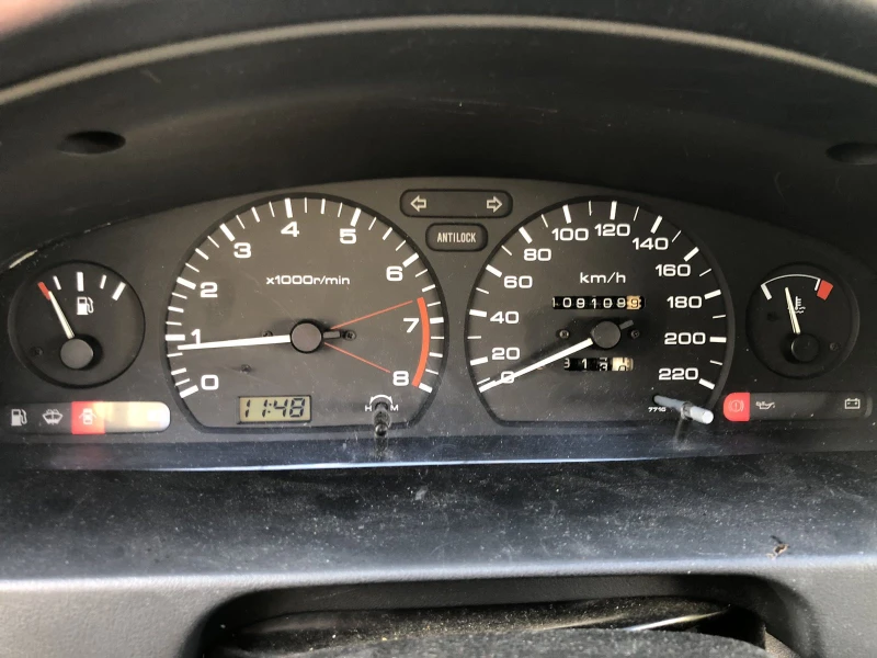 Nissan 100 nx, снимка 2 - Автомобили и джипове - 52612218