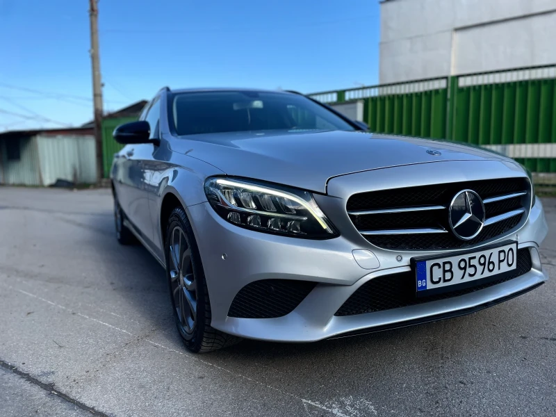 Mercedes-Benz C 220  4 Matic Facelift, снимка 4 - Автомобили и джипове - 53146105