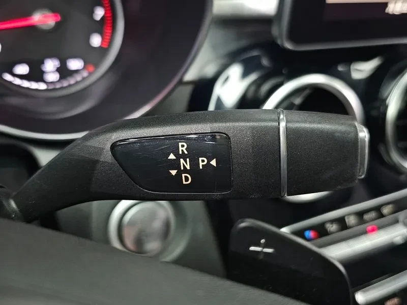 Mercedes-Benz C 200 САМО 30% АВАНС, снимка 9 - Автомобили и джипове - 56064944