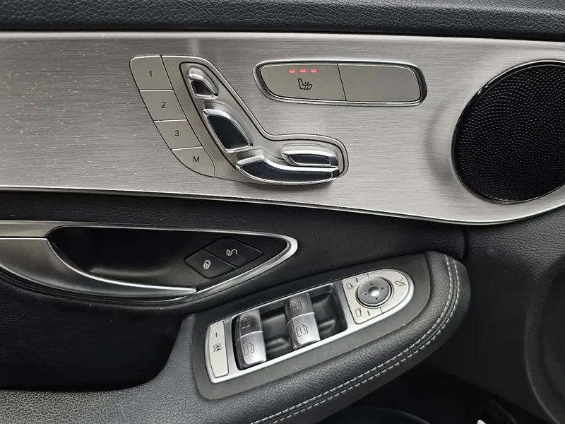 Mercedes-Benz C 200 САМО 30% АВАНС, снимка 13 - Автомобили и джипове - 56064944