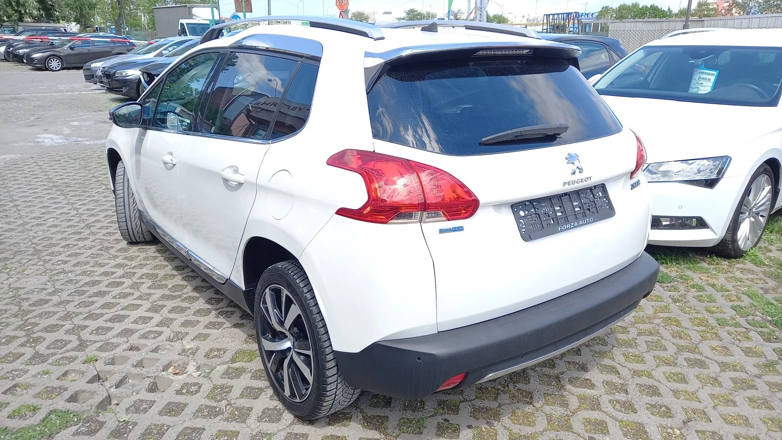 Peugeot 2008 ИЗКЛЮЧИТЕЛНО FULL ALLUER EURO:6 СЕРВИЗ КНИЖК УНИКТ - изображение 4